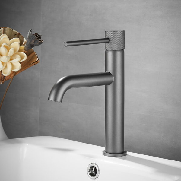 Solid Brass Single Handle Basin Faucet